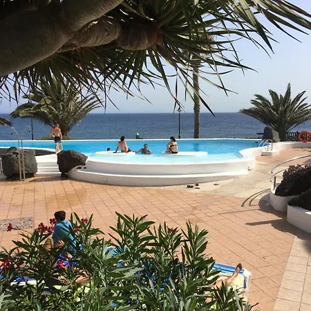 Costa Teguise Luxury First Line Apartment Exterior photo