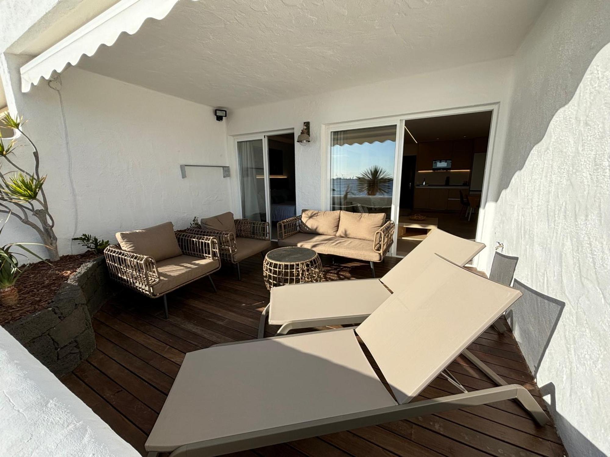 Apartamento Luxury First Line Costa Teguise